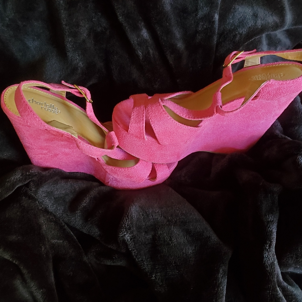 Faux Suede Pink Wedges